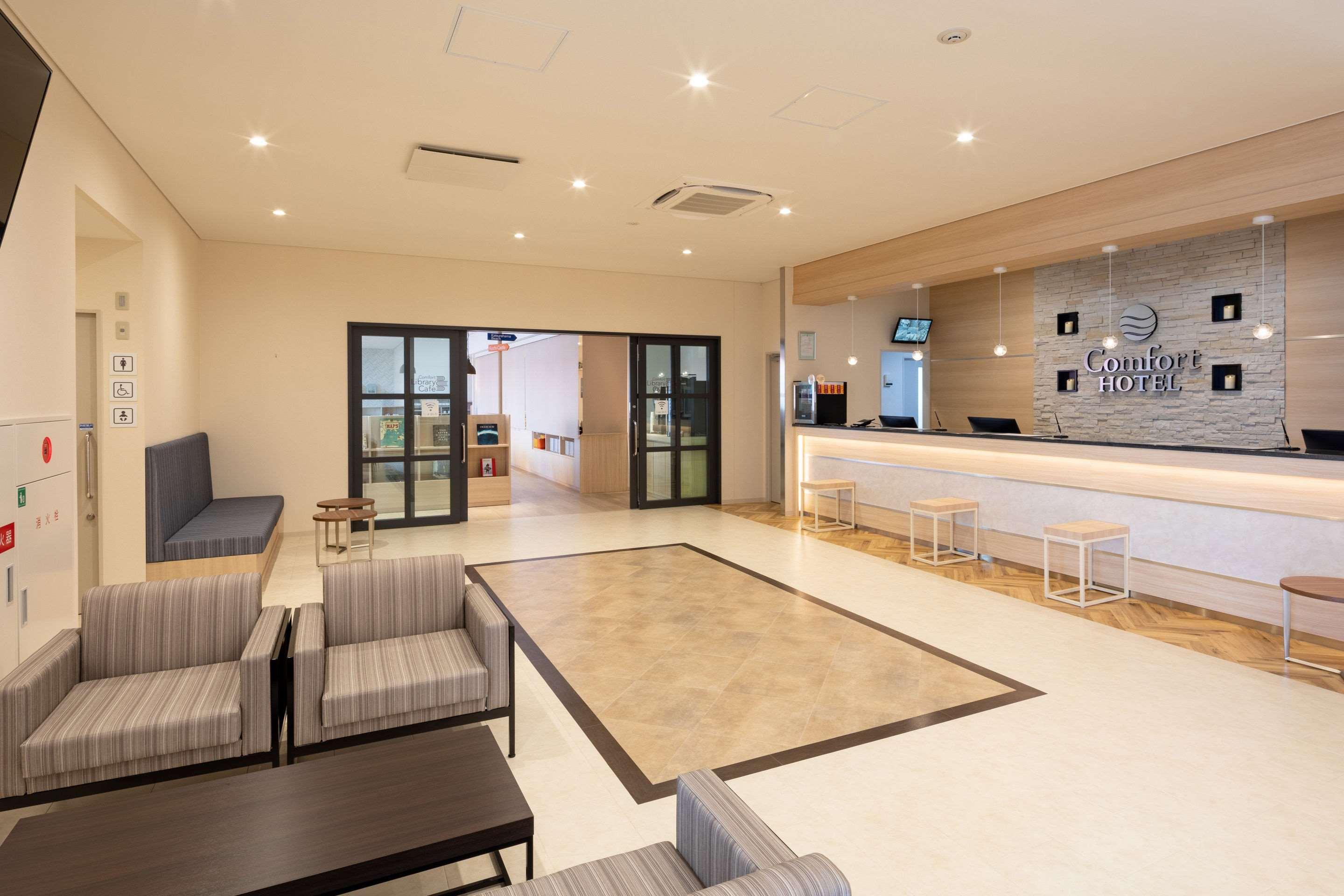 Comfort Hotel Kochi Экстерьер фото